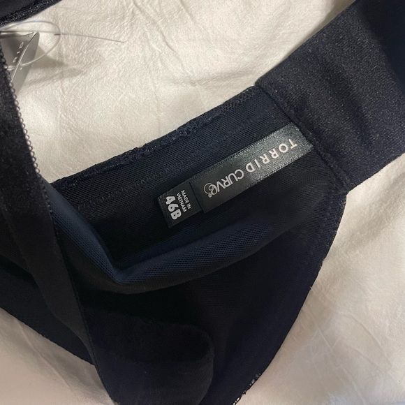 *NWT* Torrid Wire-Free Push Up Bra - Picture 4 of 7